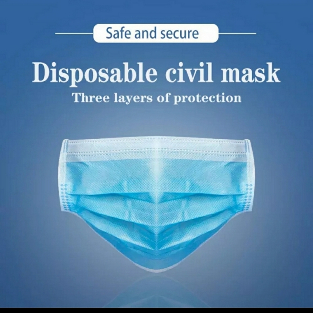 Face masks 😷 Qty 5